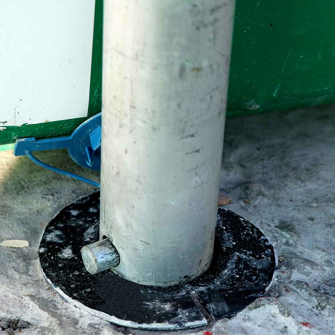 Ingjutningshylsa för rund stolpe